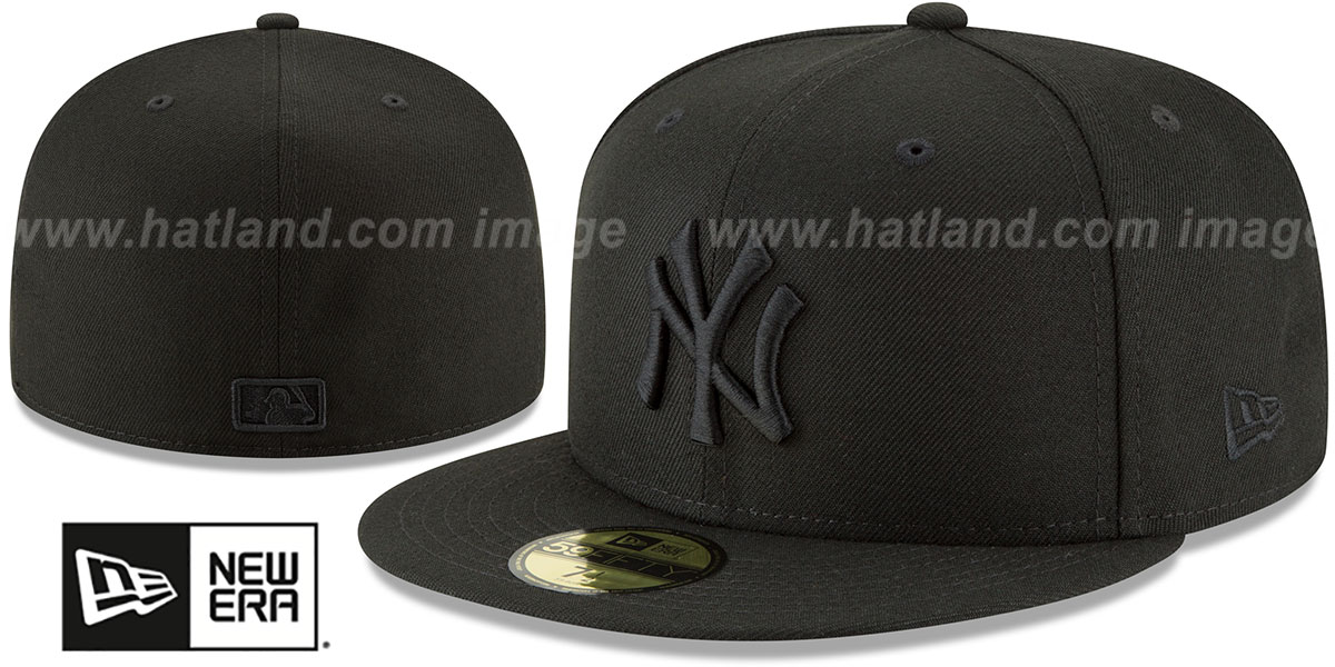 Yankees 'BLACKOUT' Fitted Hat by New Era