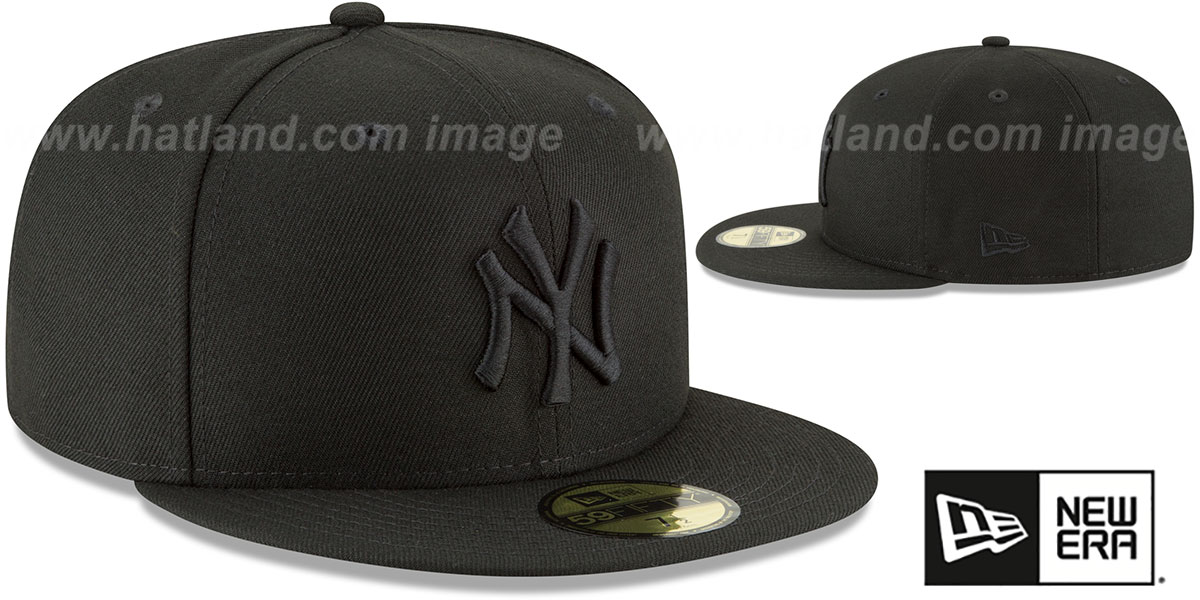 Yankees 'BLACKOUT' Fitted Hat by New Era