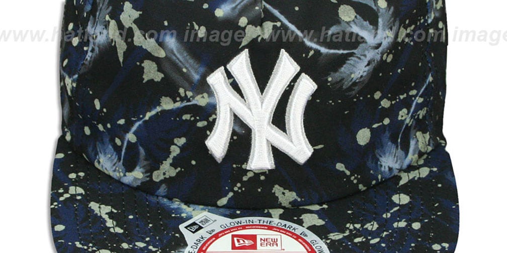 Yankees 'GLOWSPECK SNAPBACK' Hat by New Era