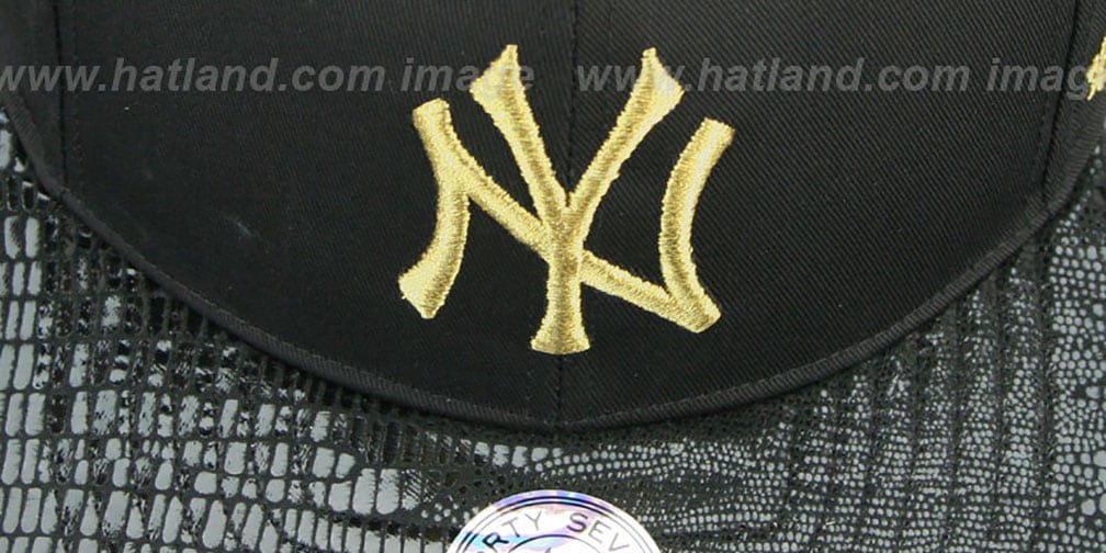 Yankees 'JULIGUNK STRAPBACK' Black-Gold Hat by Twins 47 Brand