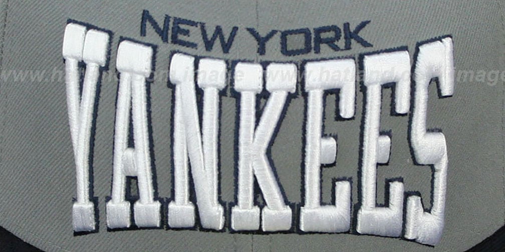 Yankees 'PRO-ARCH' Grey-Navy Fitted Hat by New Era