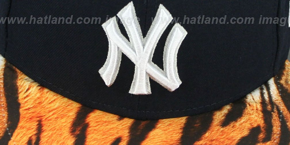 Yankees 'REAL TIGER VIZA-PRINT' Navy Fitted Hat by New Era