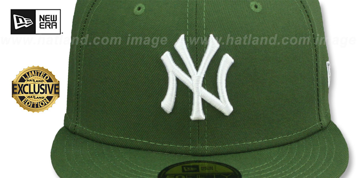 Yankees 'TEAM-BASIC' Rifle Green-White Fitted Hat by New Era
