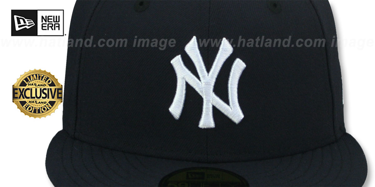 Yankees 'TROPICAL BLOOM FLORAL-BOTTOM' Navy Fitted Hat by New Era