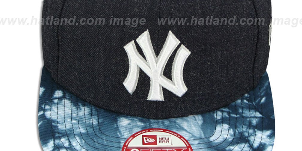 Yankees 'ZONE-VIZE SNAPBACK' Navy Hat by New Era