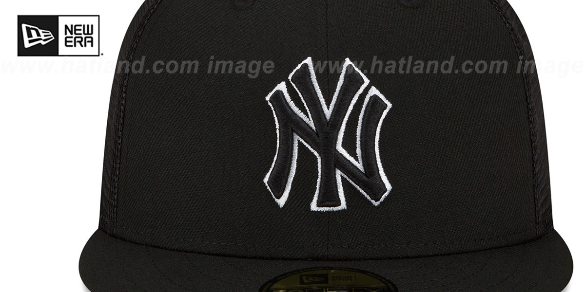 Yankees 'BATTING PRACTICE TRUCKER' Black-White Fitted Hat by New Era