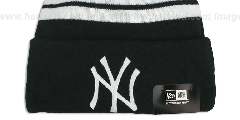 Yankees 'BIG-SCREEN' Black-White Knit Beanie Hat by New Era