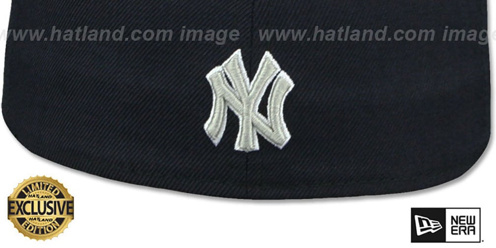 Yankees 'GOTHIC TEAM-BASIC' Navy-Grey Fitted Hat by New Era