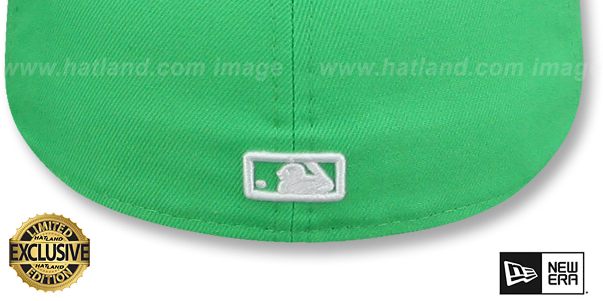 Yankees 'TEAM-BASIC' Island Green-White Fitted Hat by New Era