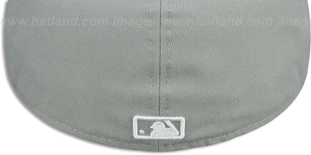 Yankees 'TEAM-BASIC' Light Grey-White Fitted Hat by New Era