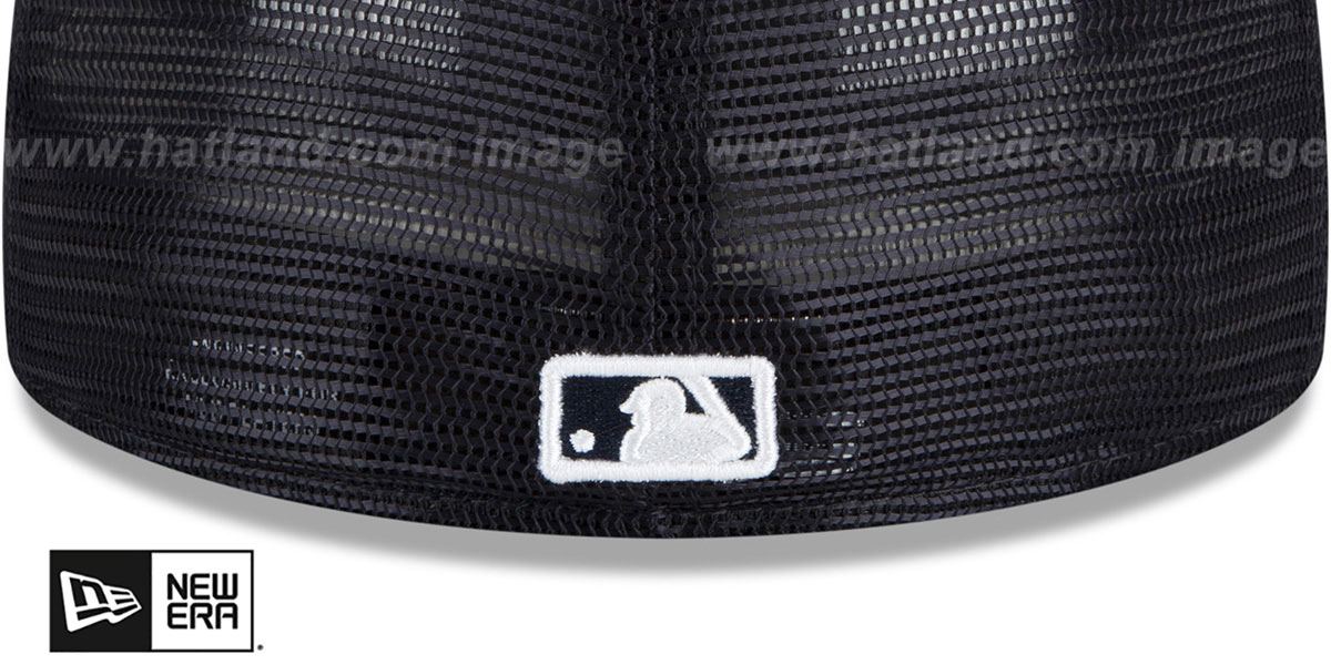 Yankees 'BATTING PRACTICE TRUCKER' Navy Fitted Hat by New Era