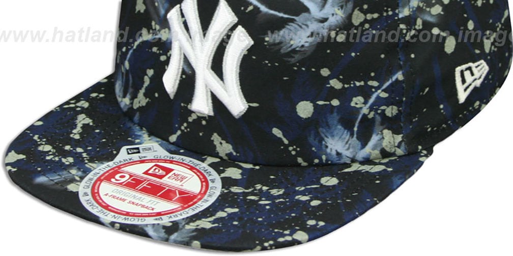 Yankees 'GLOWSPECK SNAPBACK' Hat by New Era