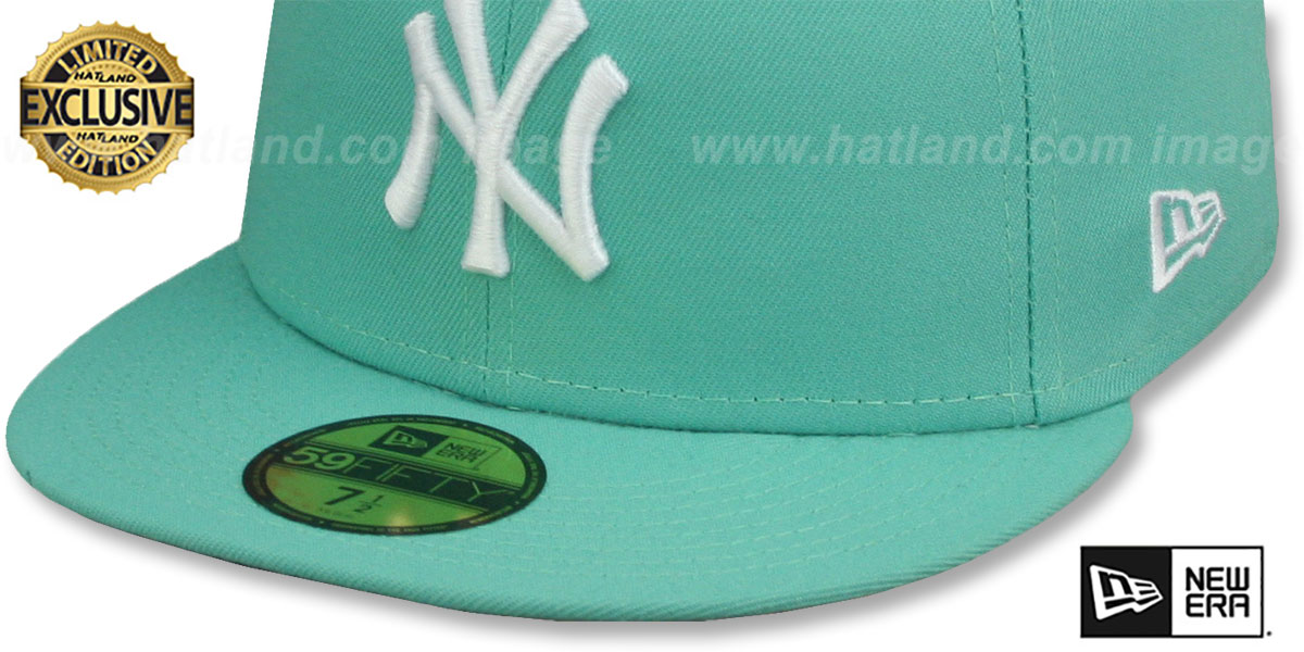 Yankees 'TEAM-BASIC' Mint-White Fitted Hat by New Era