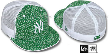 Yankees 'ST PATS FLOCKING' MESH-BACK Kelly-White Fitted Hat by New Era