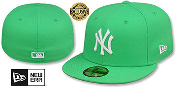 Yankees 'TEAM-BASIC' Island Green-White Fitted Hat by New Era