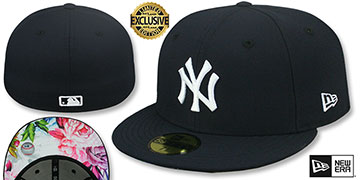 Yankees 'WHITE FLORAL-BOTTOM' Navy Fitted Hat by New Era